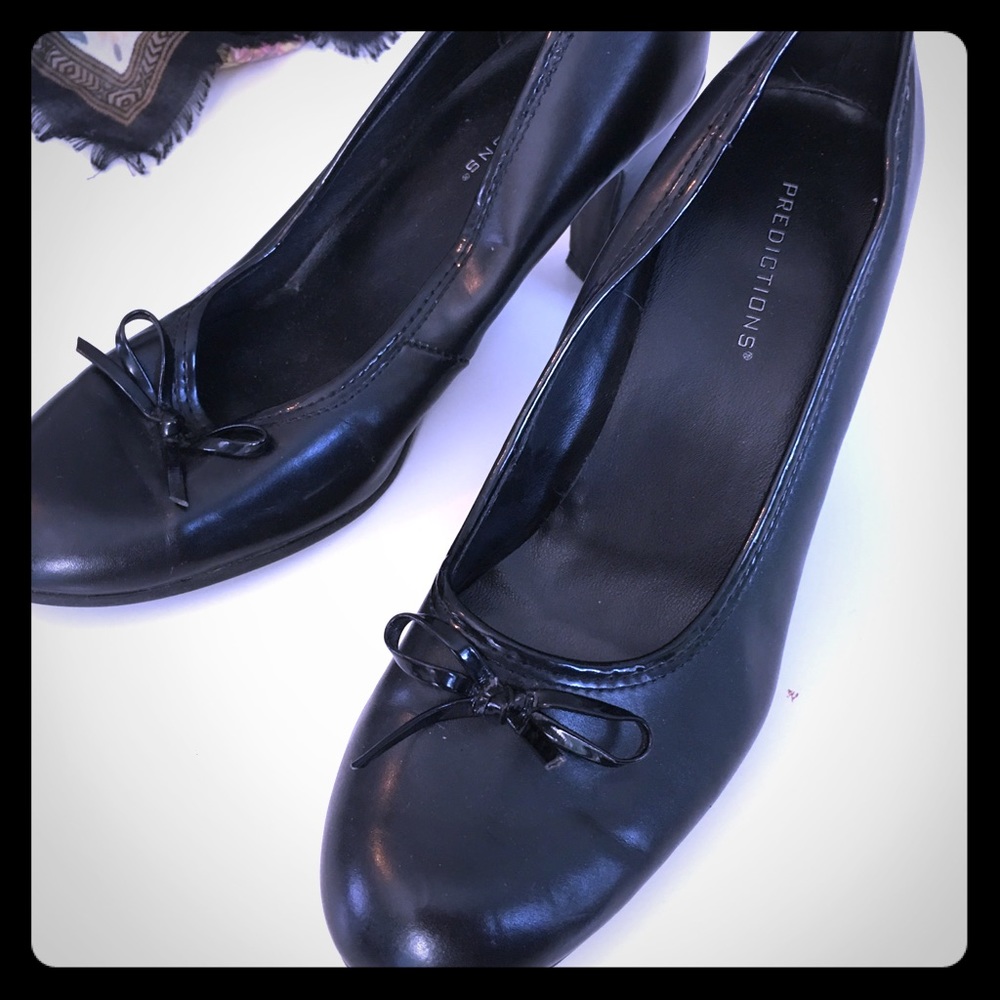 Predictions brand black heels, size 6.5